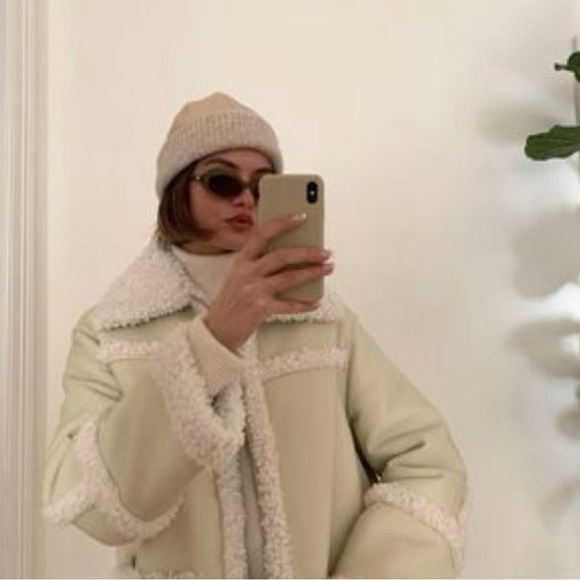 Urban Outfitters Willa Faux Leather Fur Sherpa Jacket Coat - Picture 3 of 8